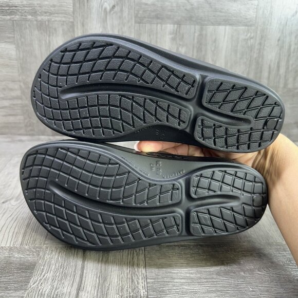 OOFOS OOlala Luxe Women's size 6/EURO 37 Latte Thong Comfort Sandals - Picture 7 of 8